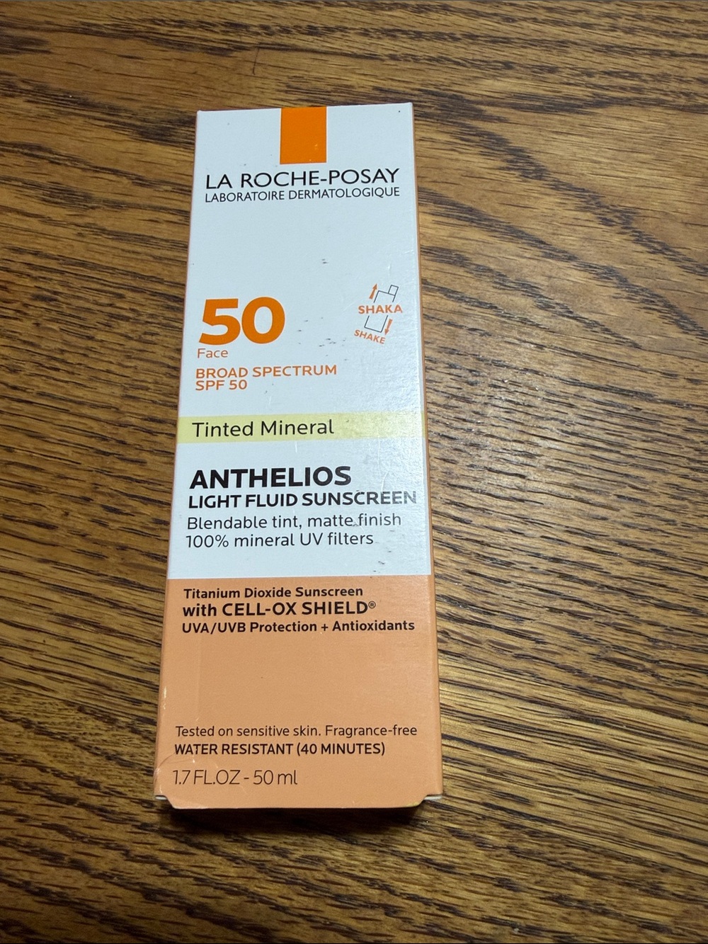 LA ROCHE-POSAY Anthelios Mineral Tinted Ultra Light Face Sunscreen Fluid SPF 50